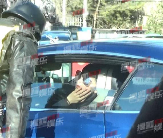 明星酒驾风波再起 韩东君事件引热议，吴京廖凡前车之鉴犹在，代驾服务成焦点